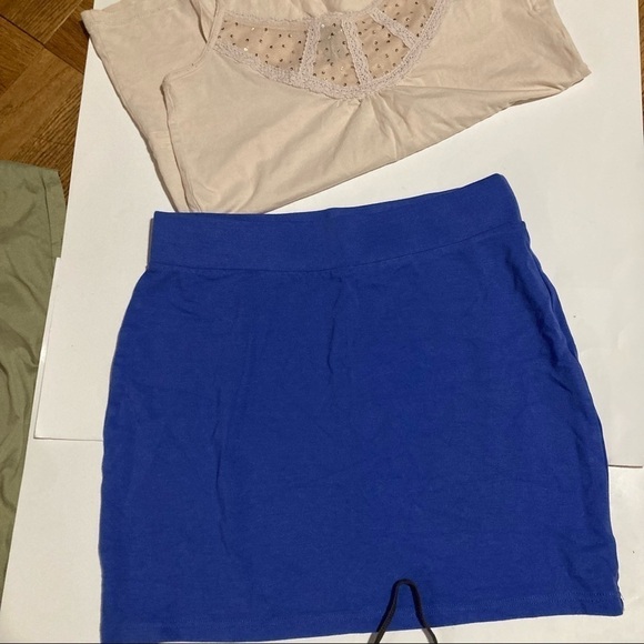 Divided by H&M 2 tanks and skirt 3 pieces - Picture 6 of 14